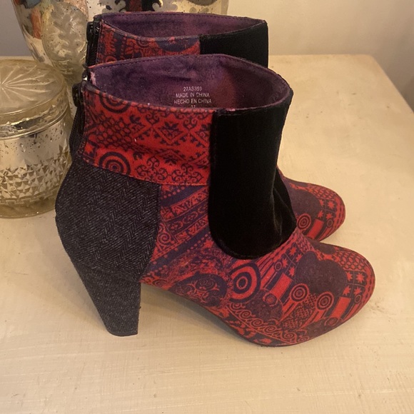 Desigual Pattern Heel Booties Size 37 US 6.5 - Picture 3 of 10